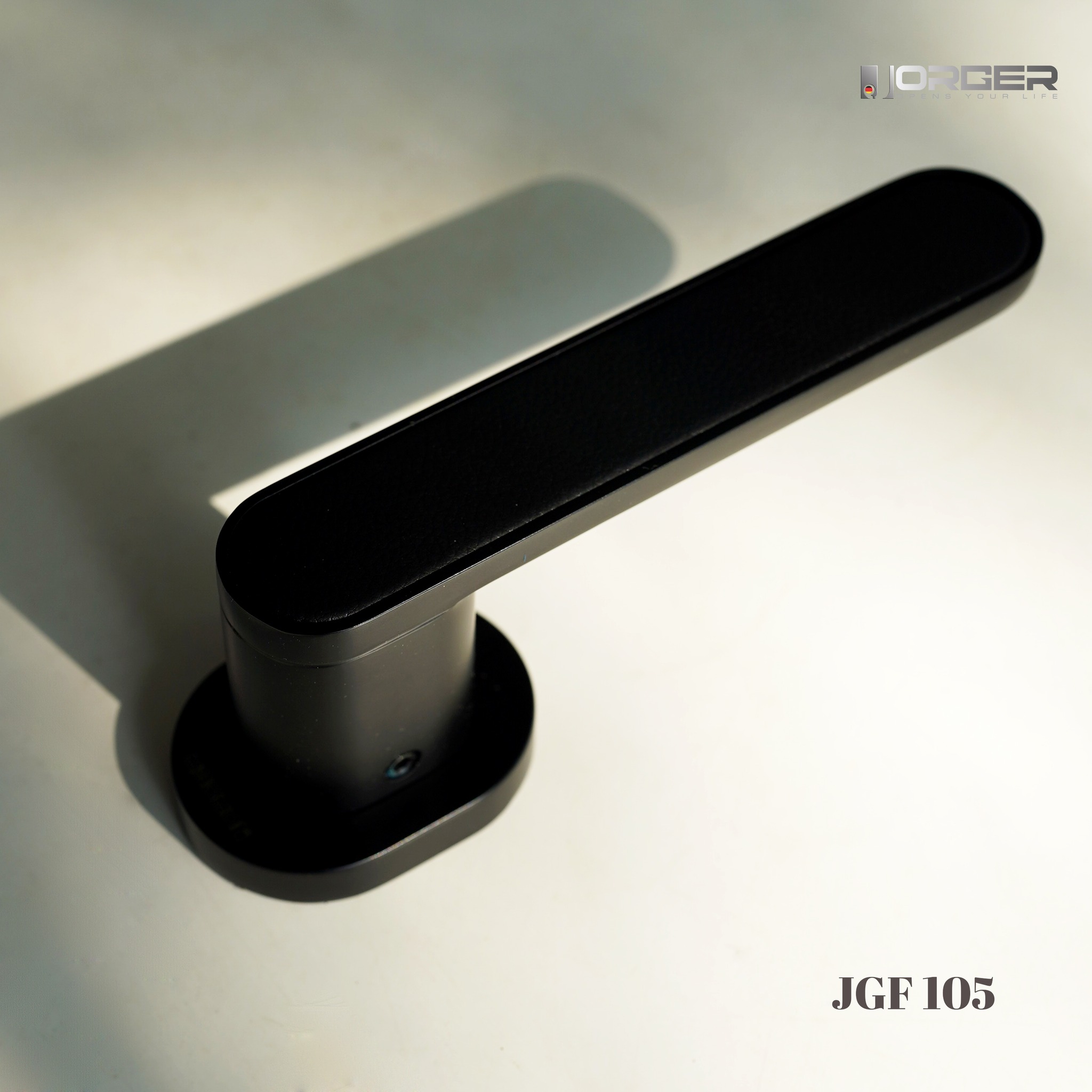 Tay gạt Jorger JGF 105 màu xám nâu