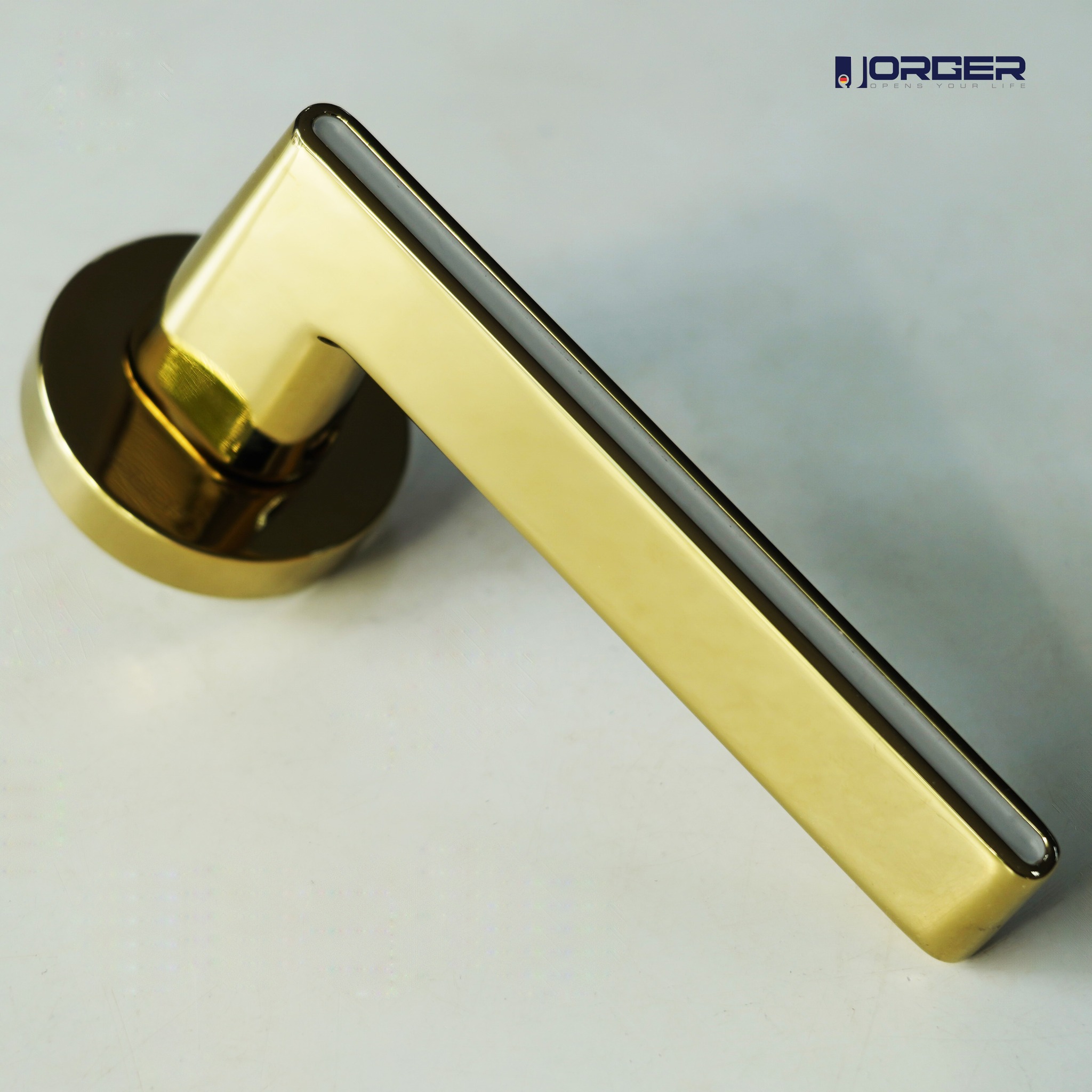 Tay nắm gạt Jorger JGF 035 màu PVD vàng kết hợp màu trắng